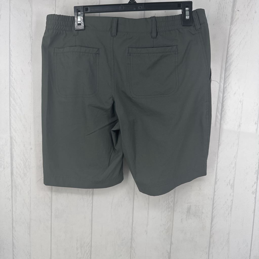 M utility shorts