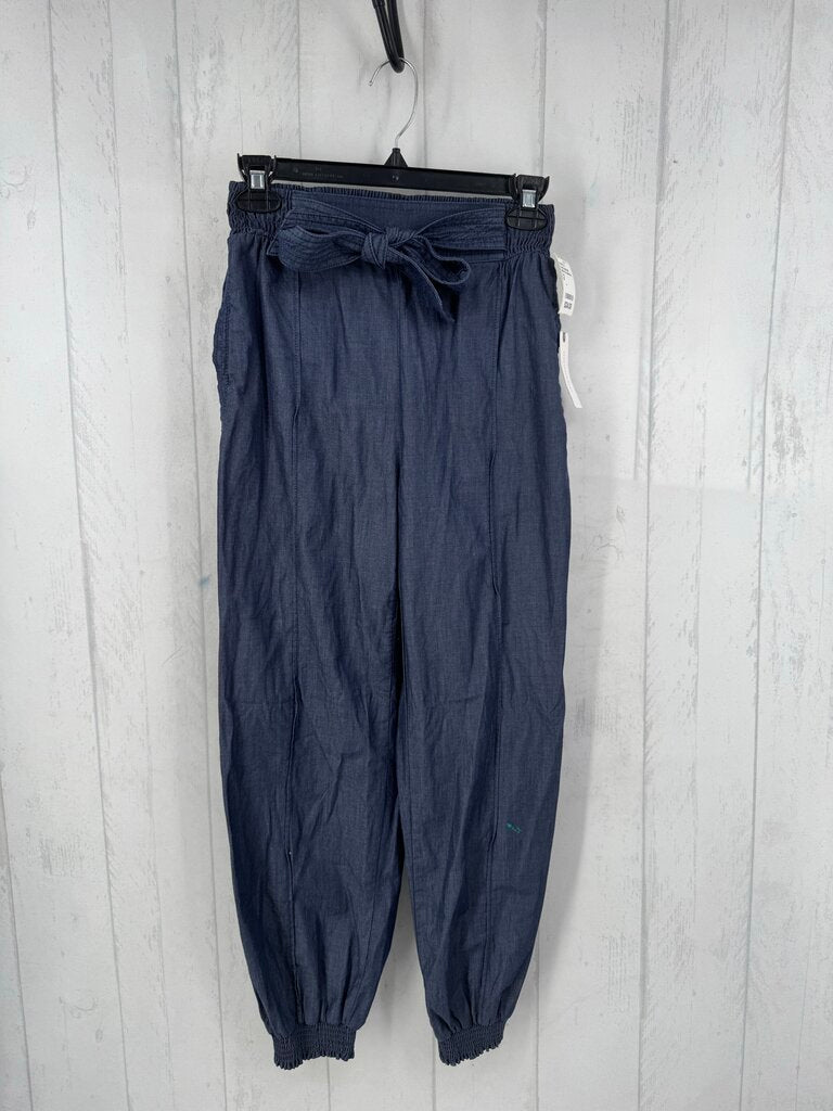 R60 XS chambray joggers