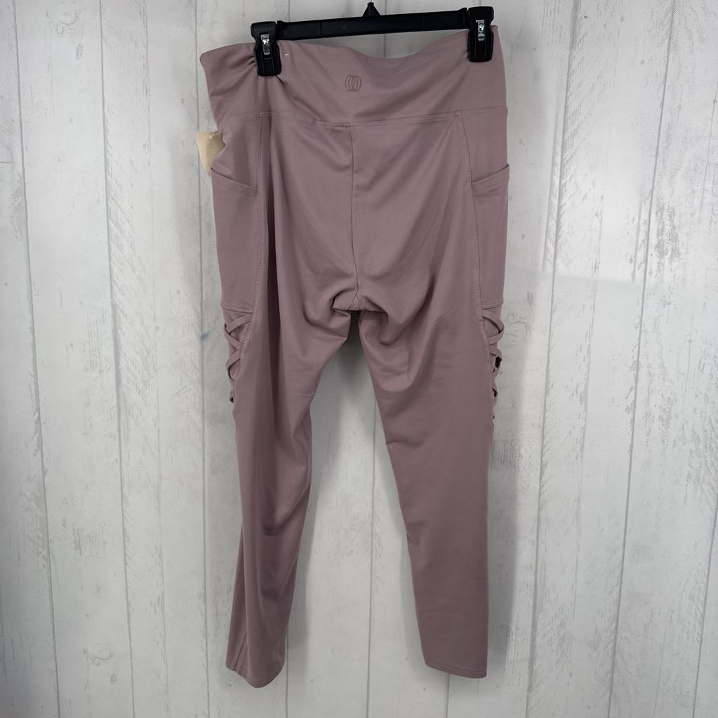 XL hi-rise criss-cross legging