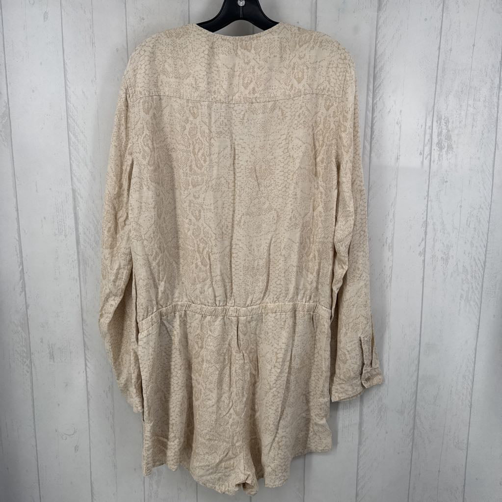 XL pyhton print crossover l/s romper