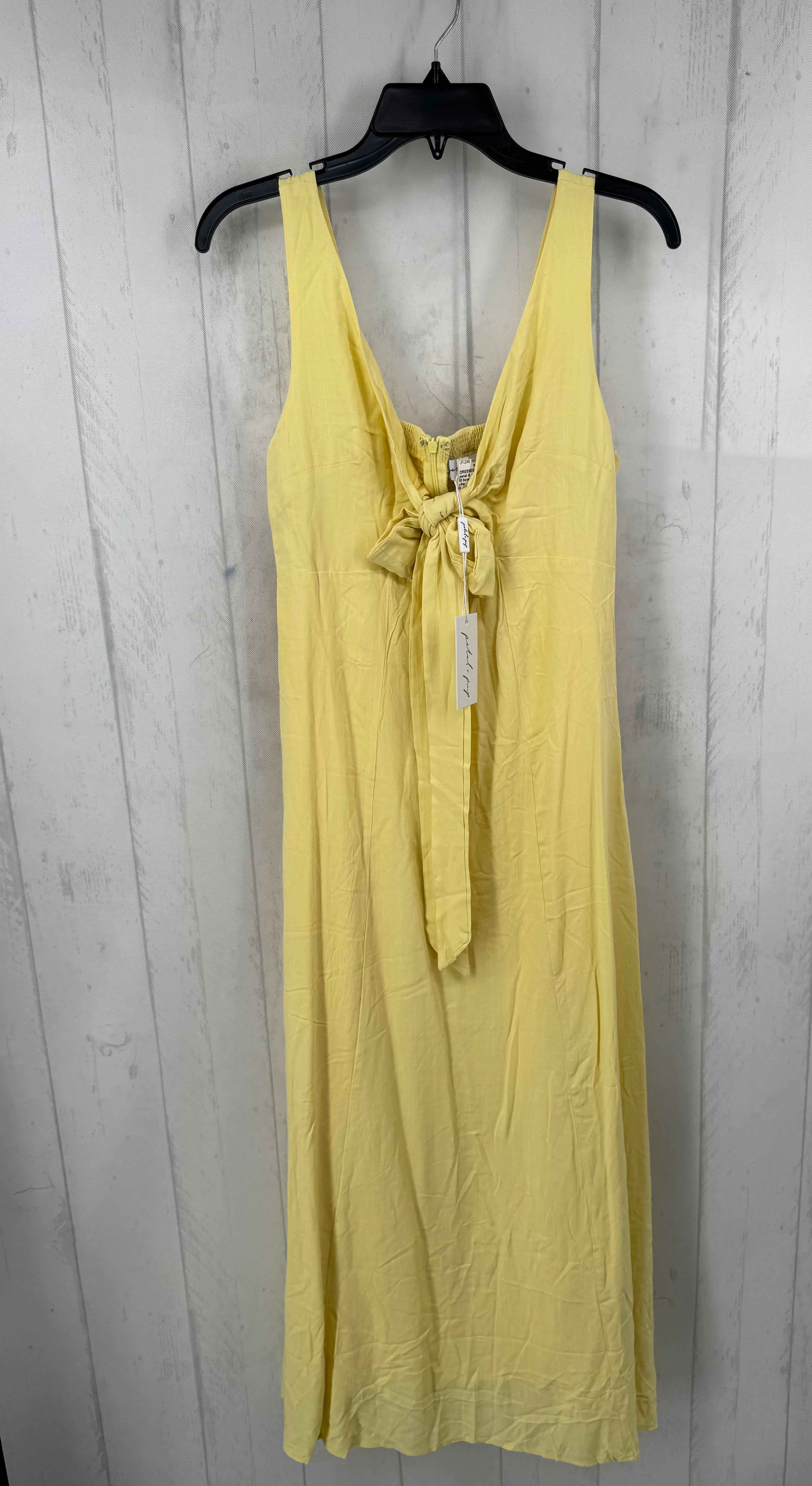 M bow front slvls dress