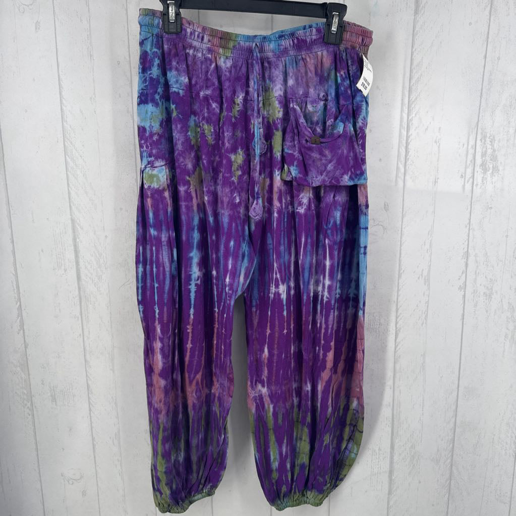 L tie-dye joggers