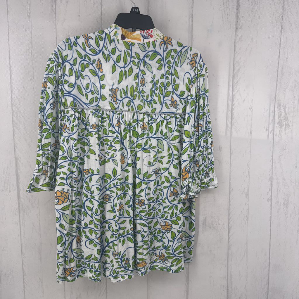 L flo print embroidered v-neck s/s top