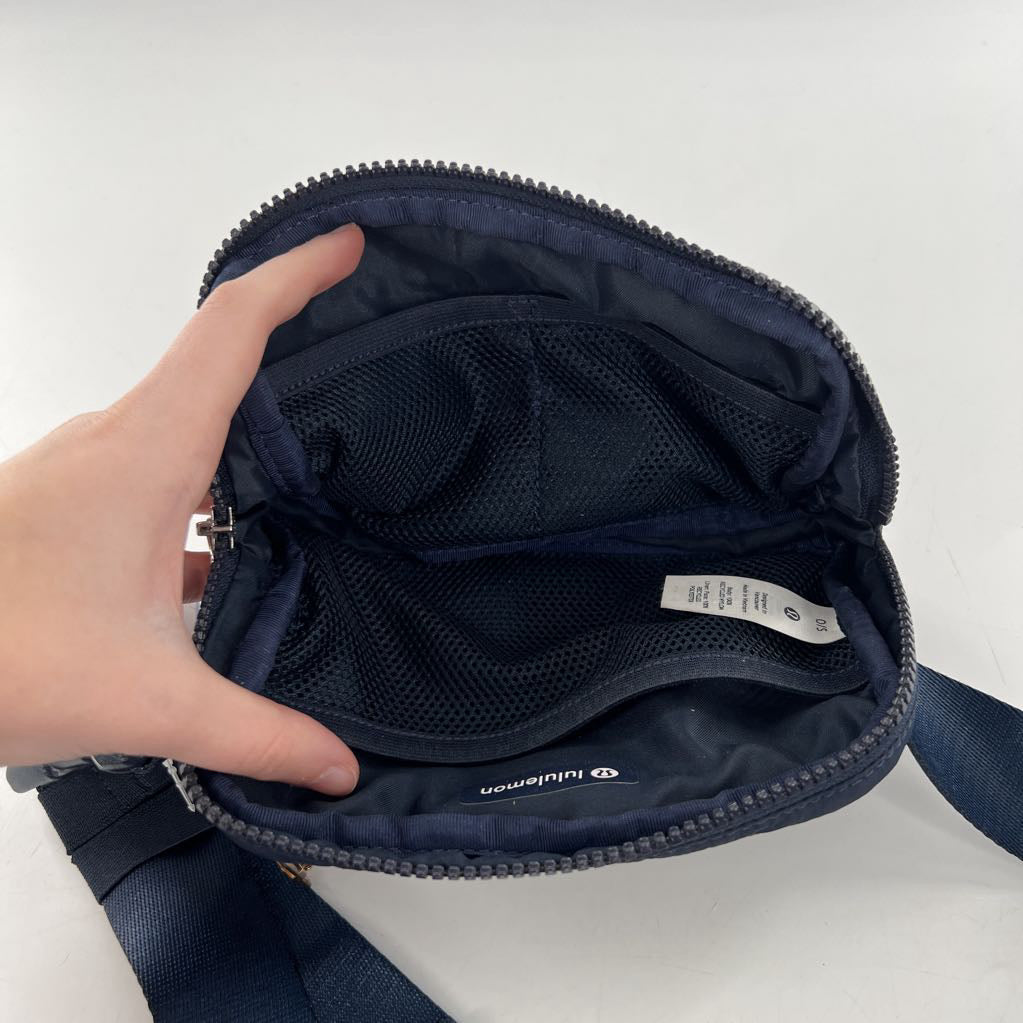 nylon belt/sling bag