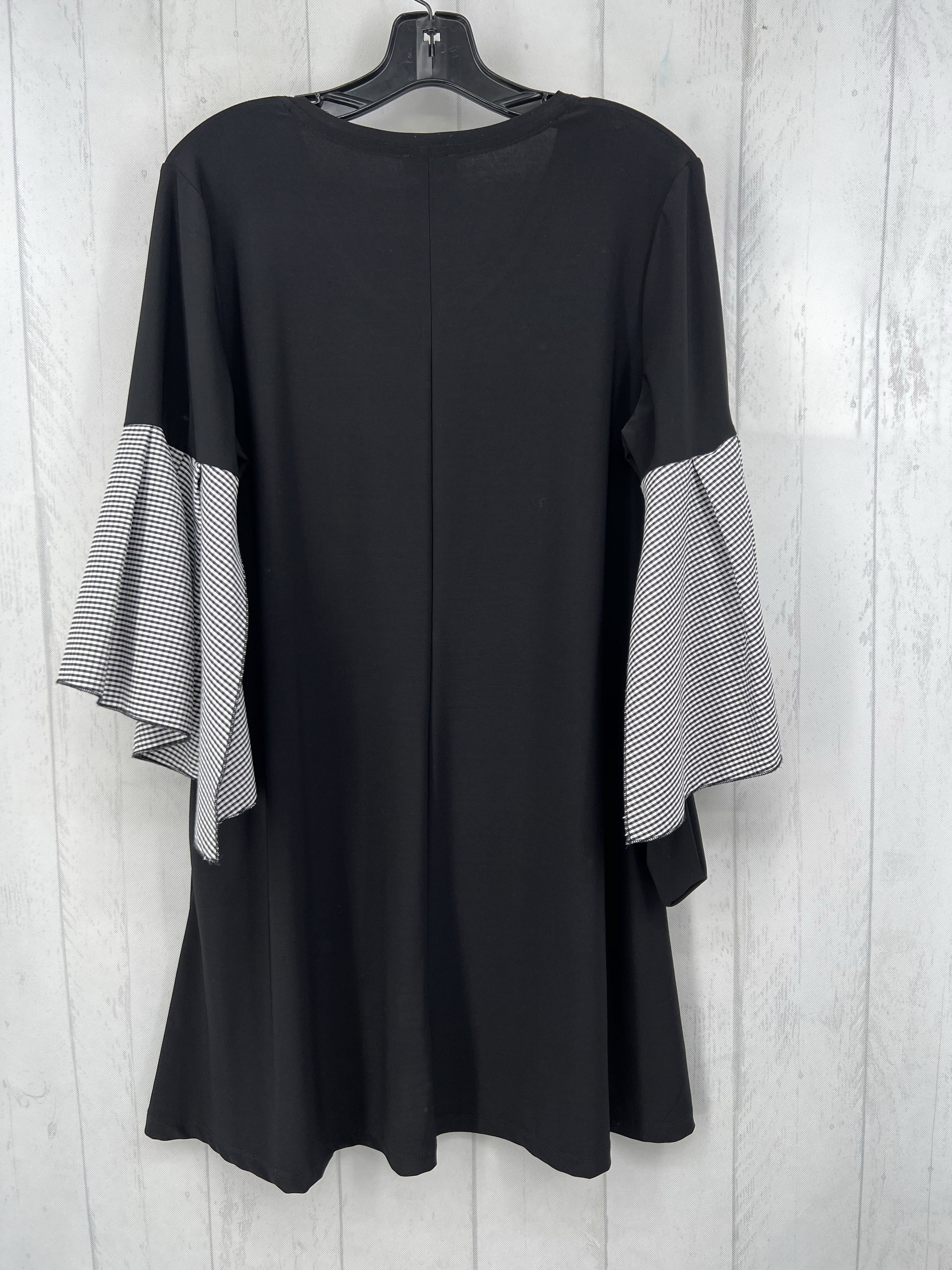 L v-neck checkered flared slv dress