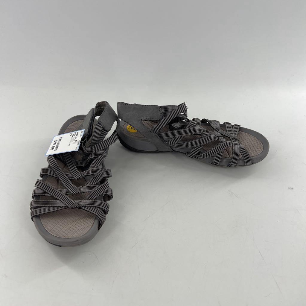 7 elastic strap sandal