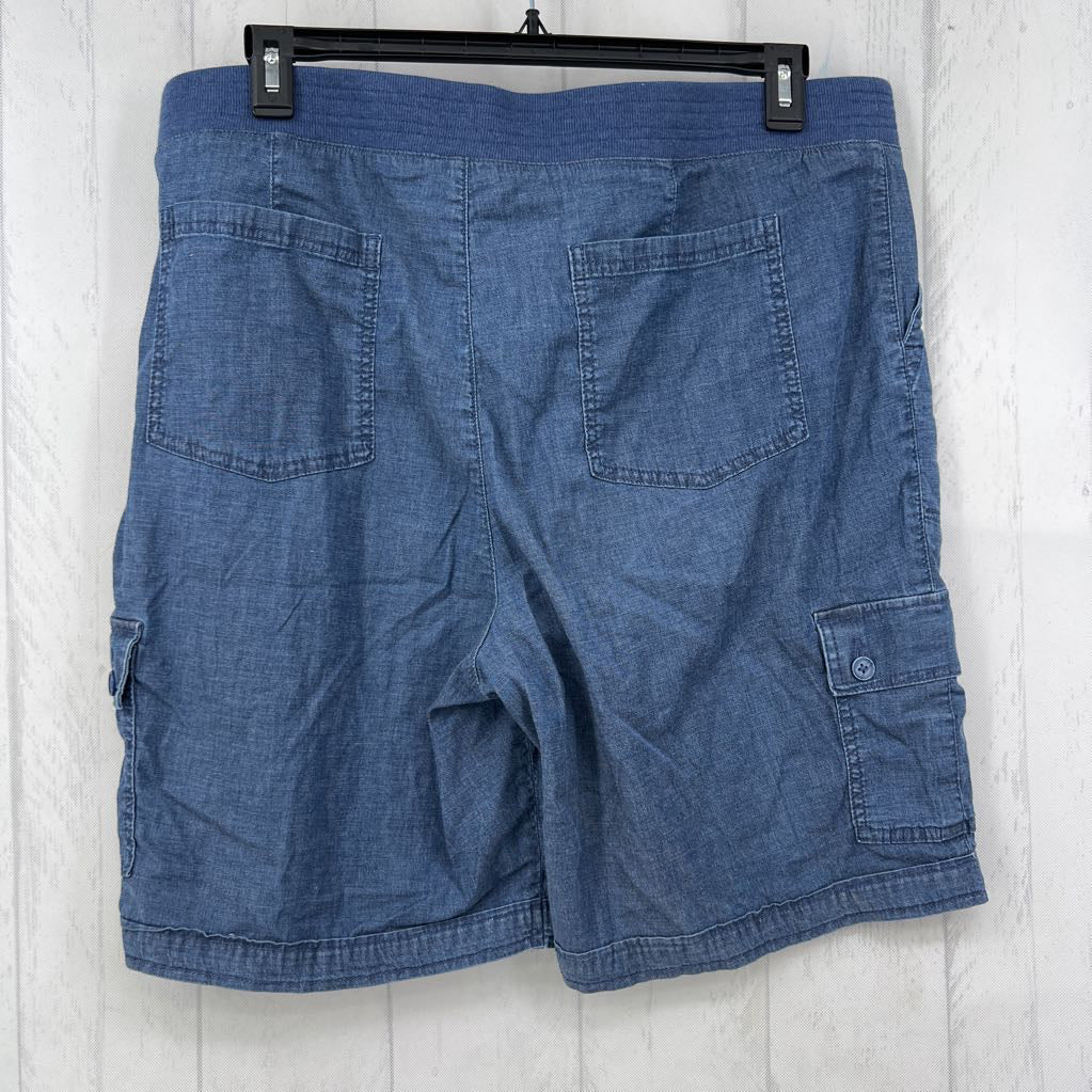 XL/1X chambray pull-on shorts