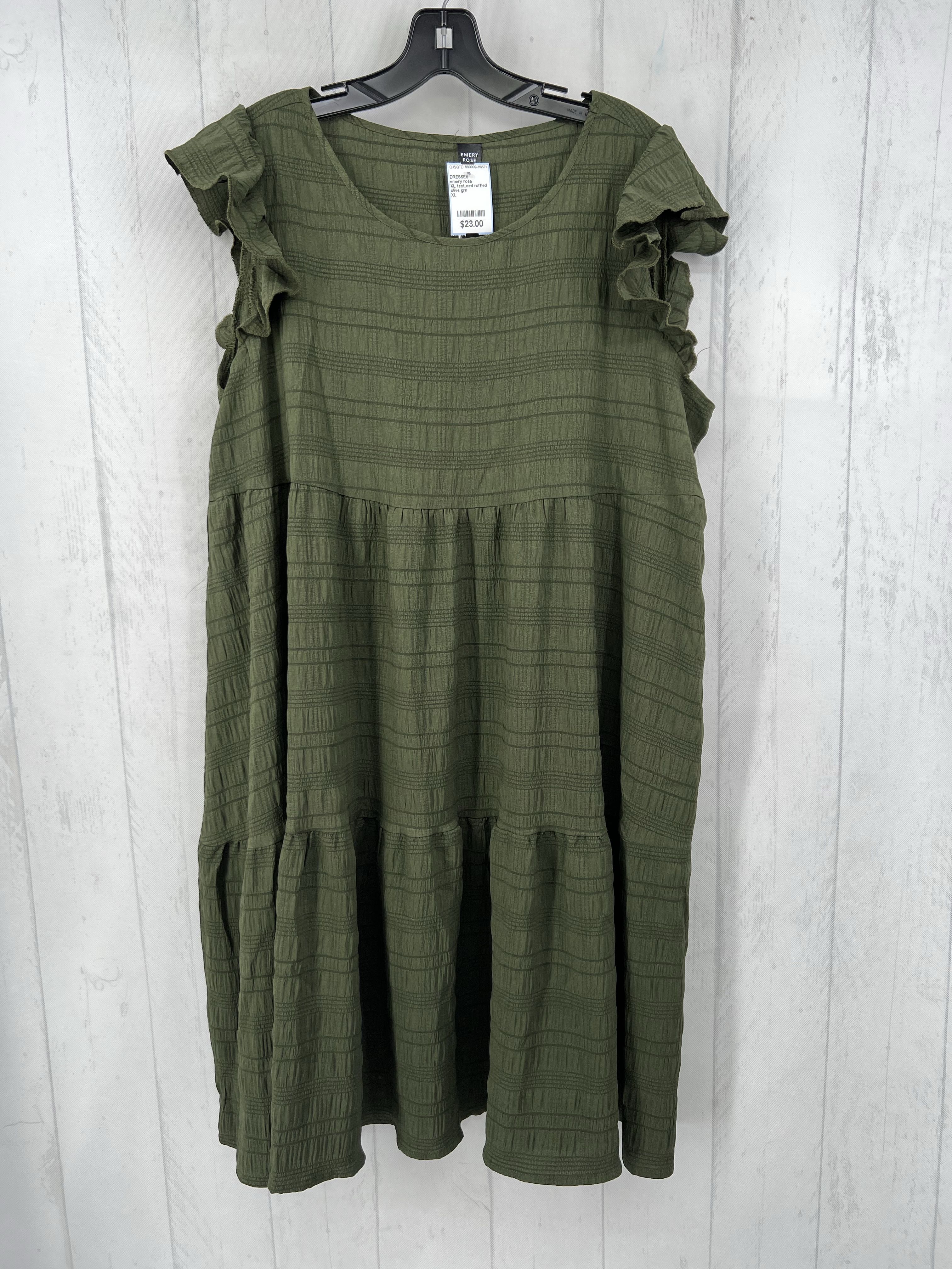 XL textured ruffled slv tiered dress