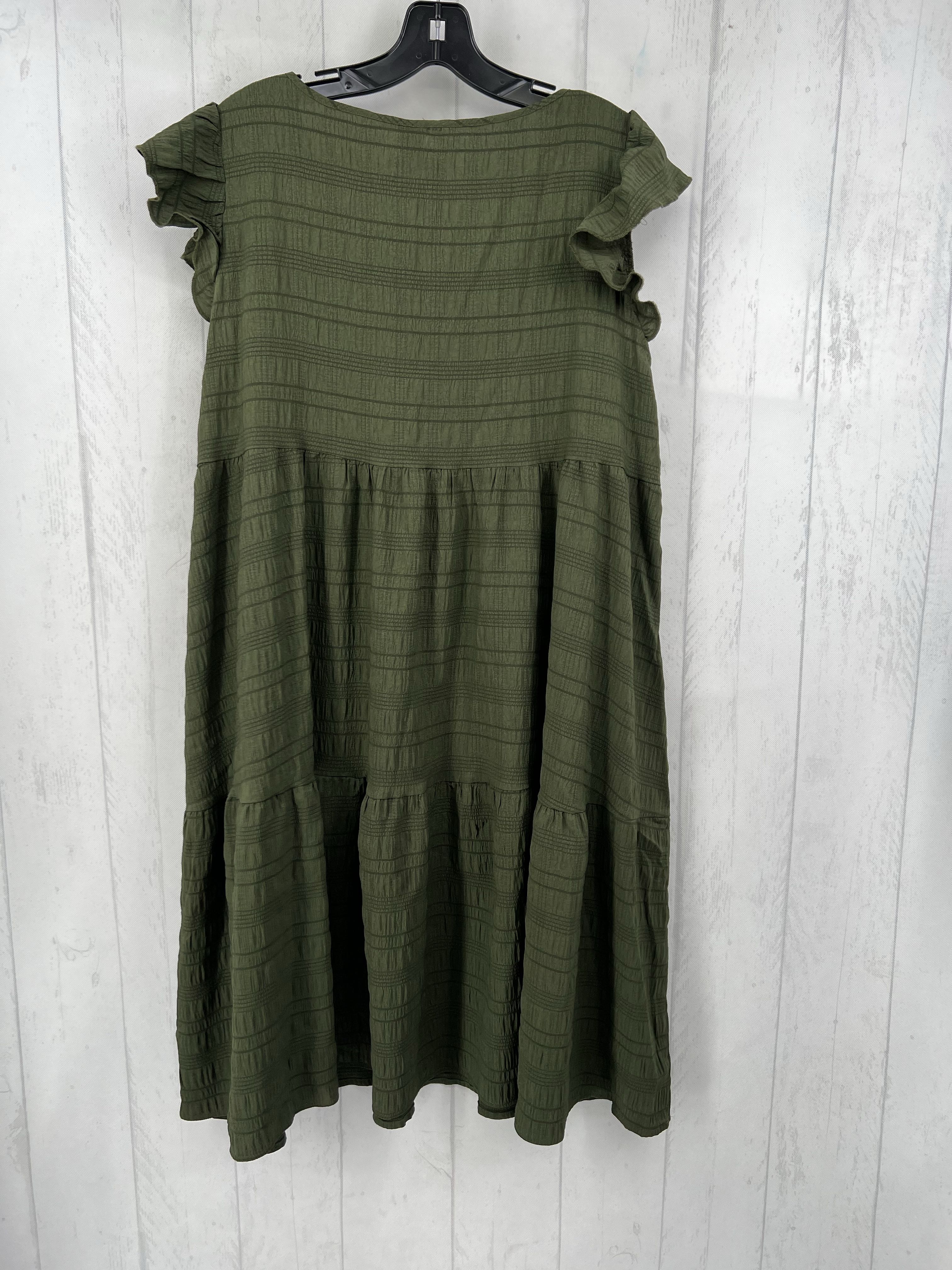 XL textured ruffled slv tiered dress