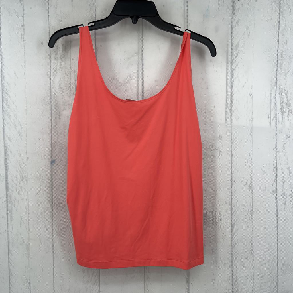 XL scoop neck tank