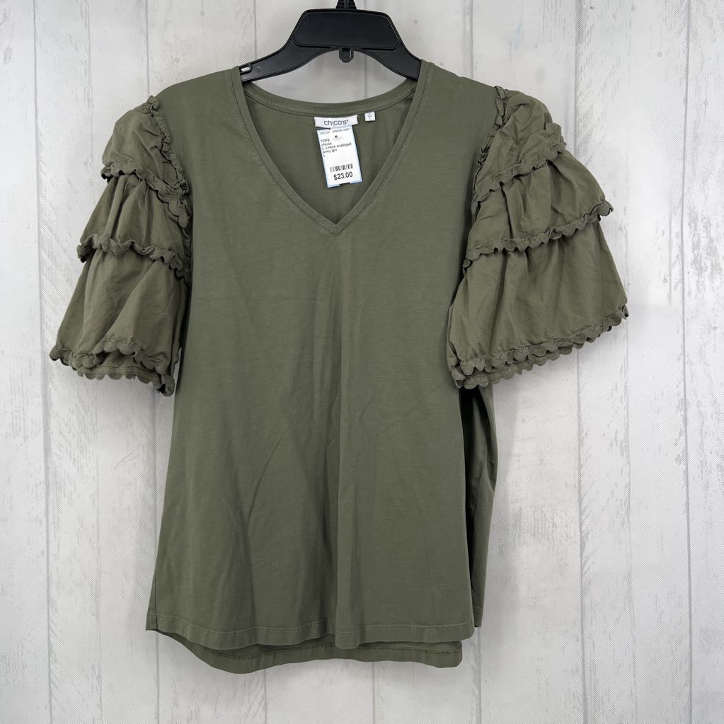 L v-neck scalloped trim s/s top