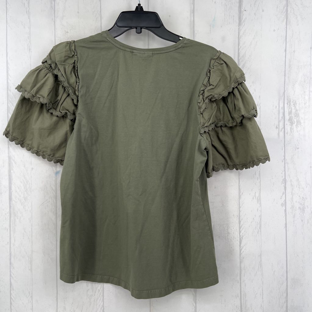 L v-neck scalloped trim s/s top