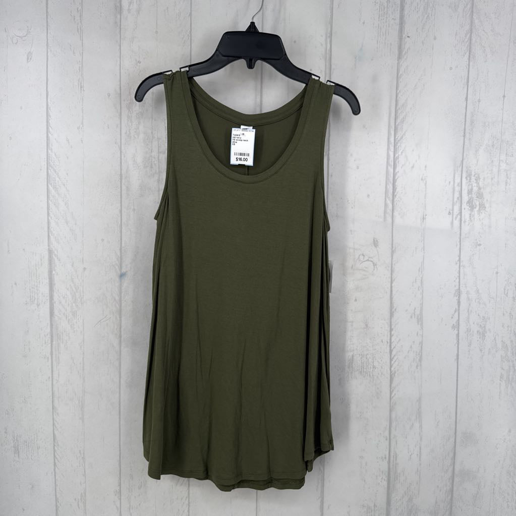 XS scoop neck flowy tank