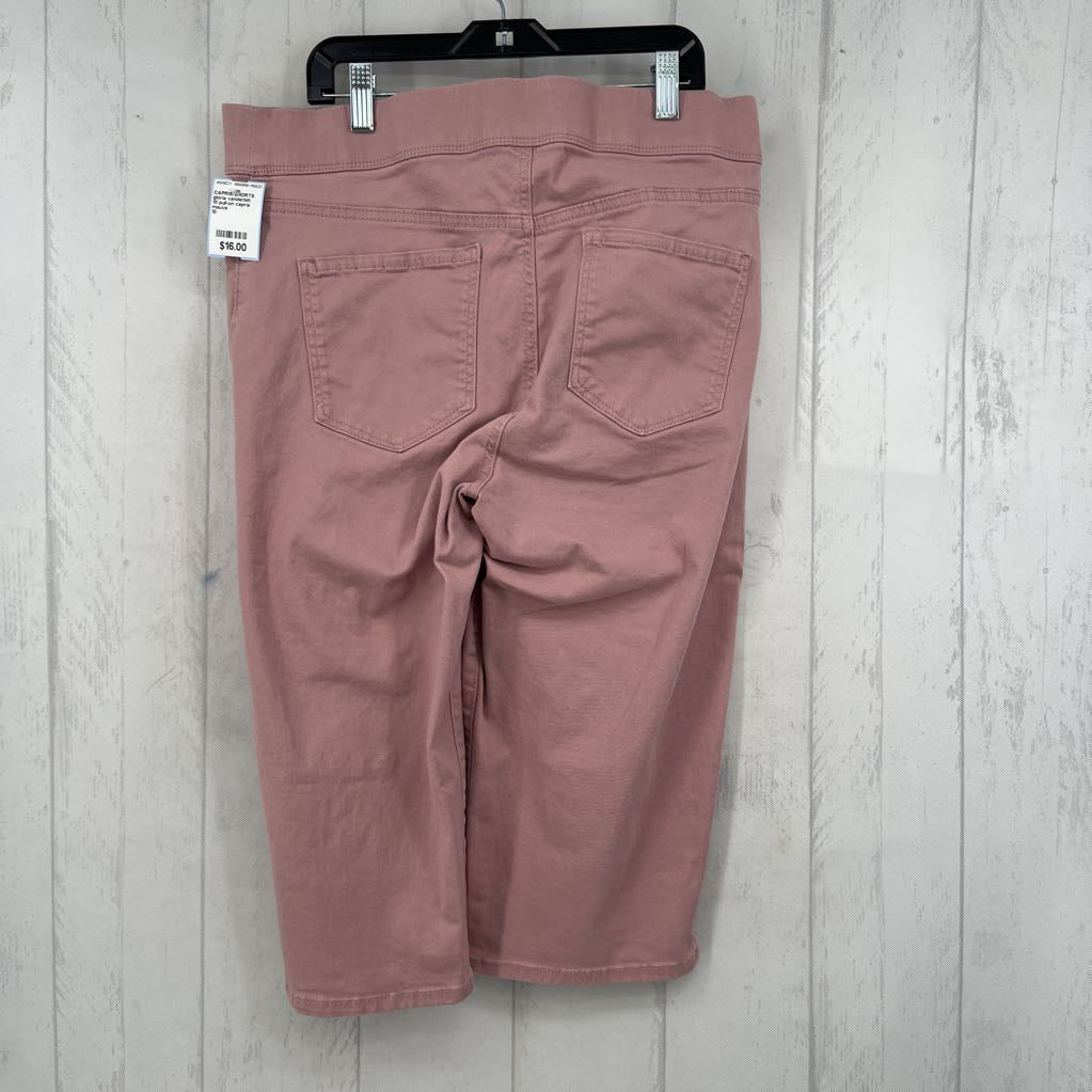 10 pull-on capris