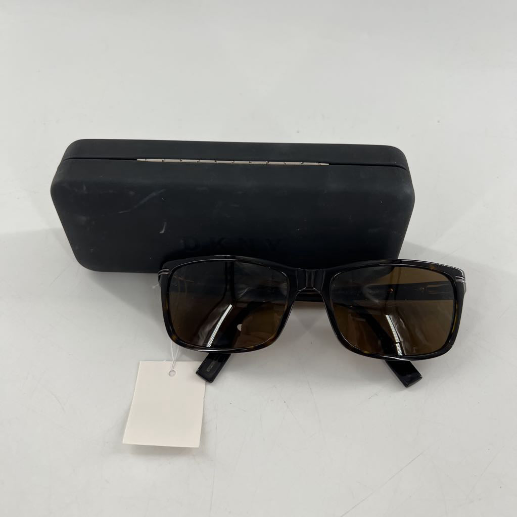 tortoise frame sunglasses