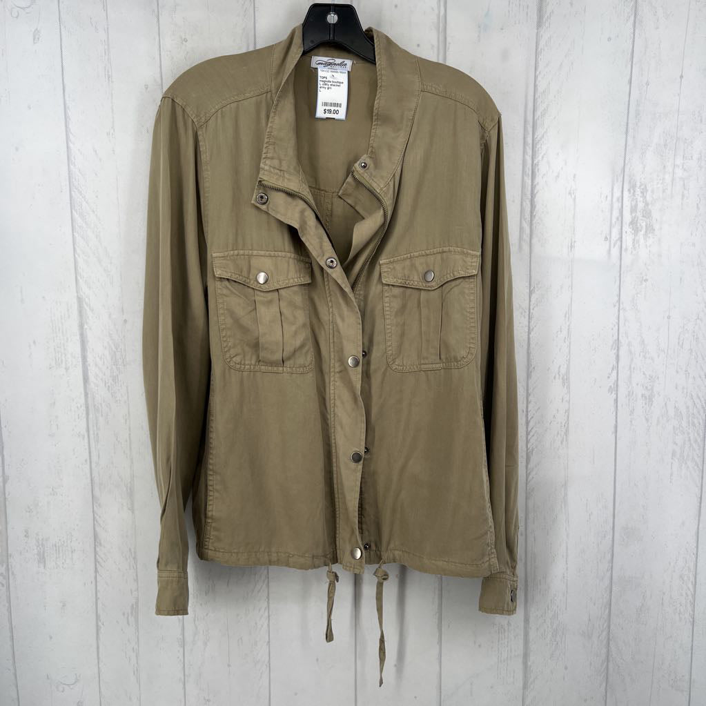 L utility shacket