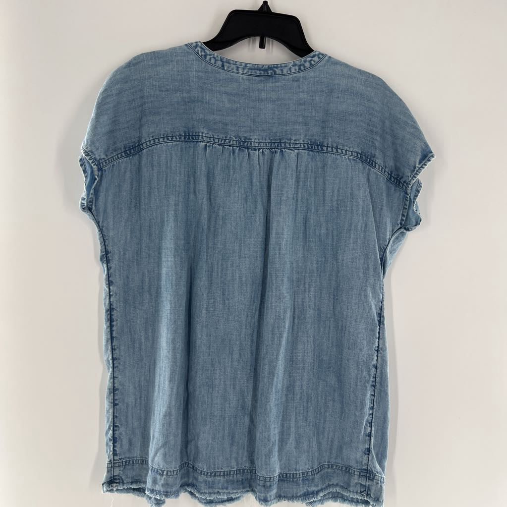 M s/s pleated half button top
