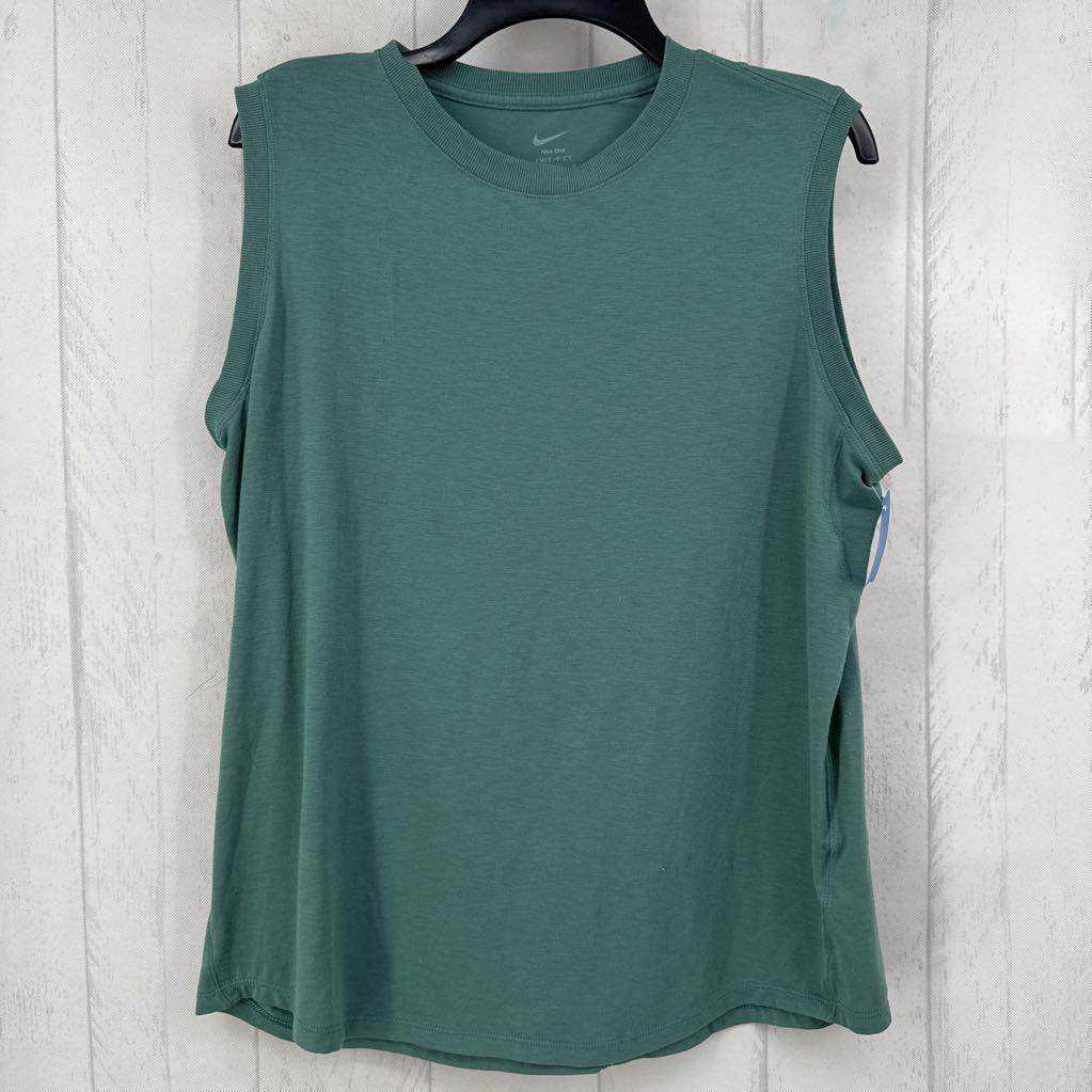 M crew neck tank