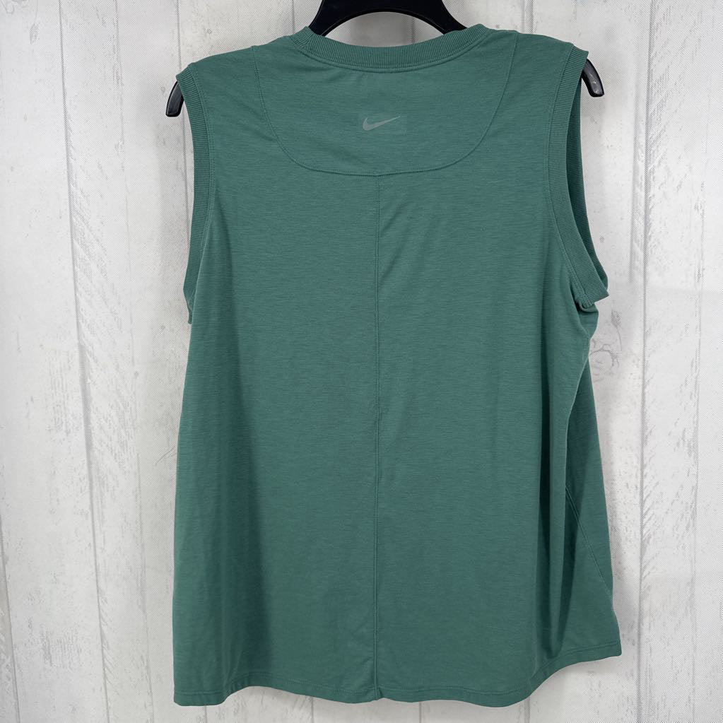 M crew neck tank
