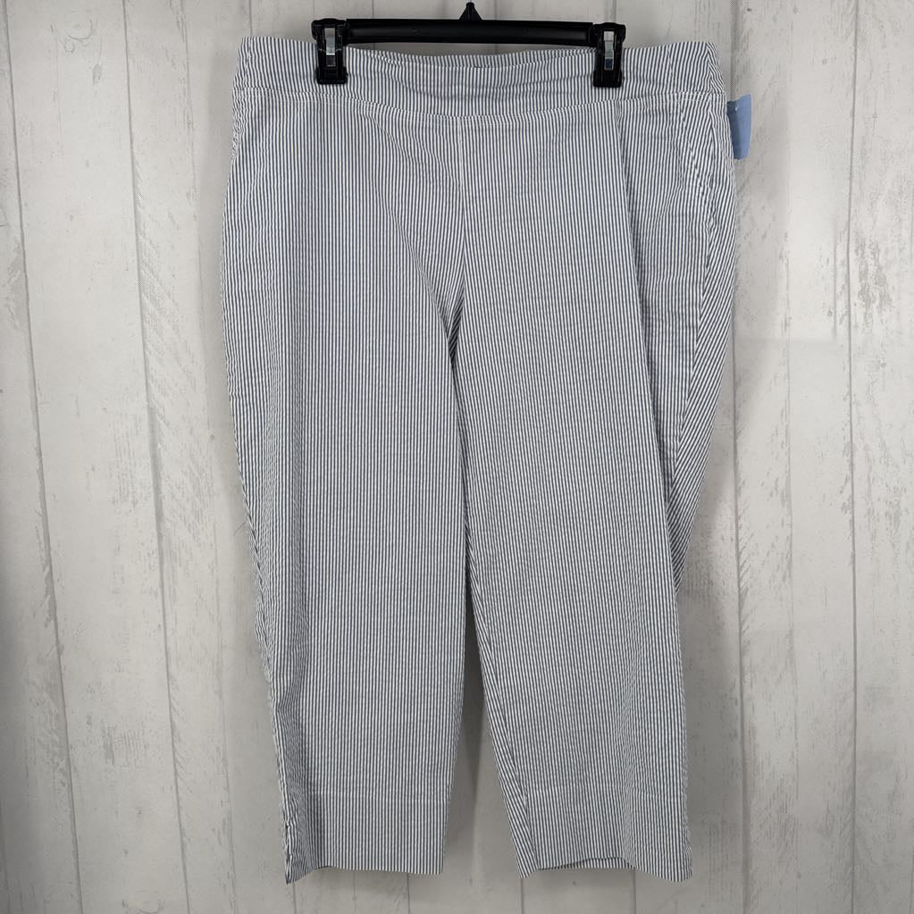 18 striped pull-on capris