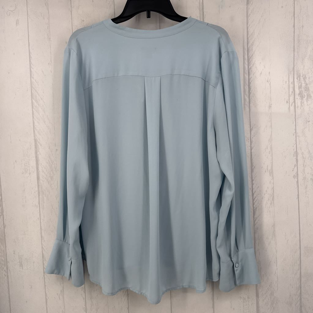 XL ruffled v-neck l/s top