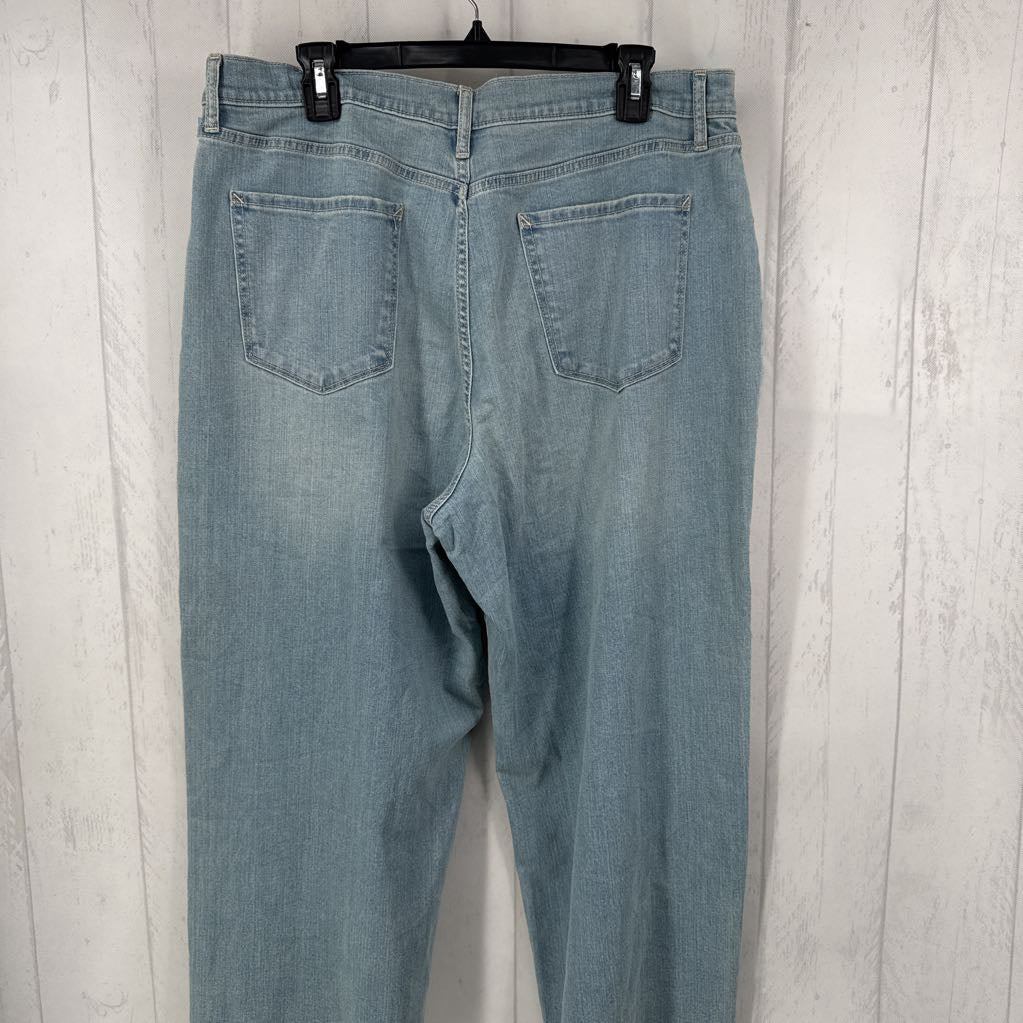 16 hi-rise wide leg crop jean