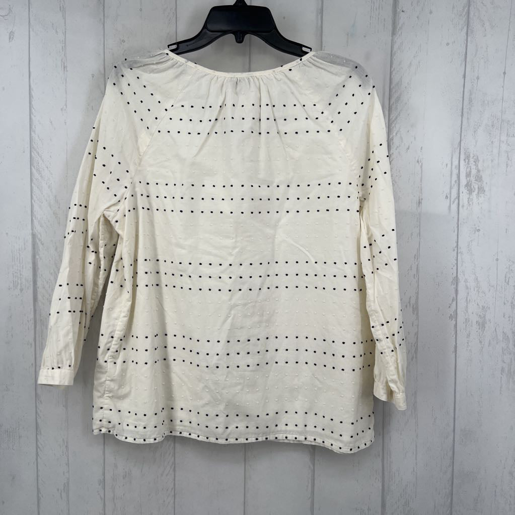 L l/s textured dot print half button top