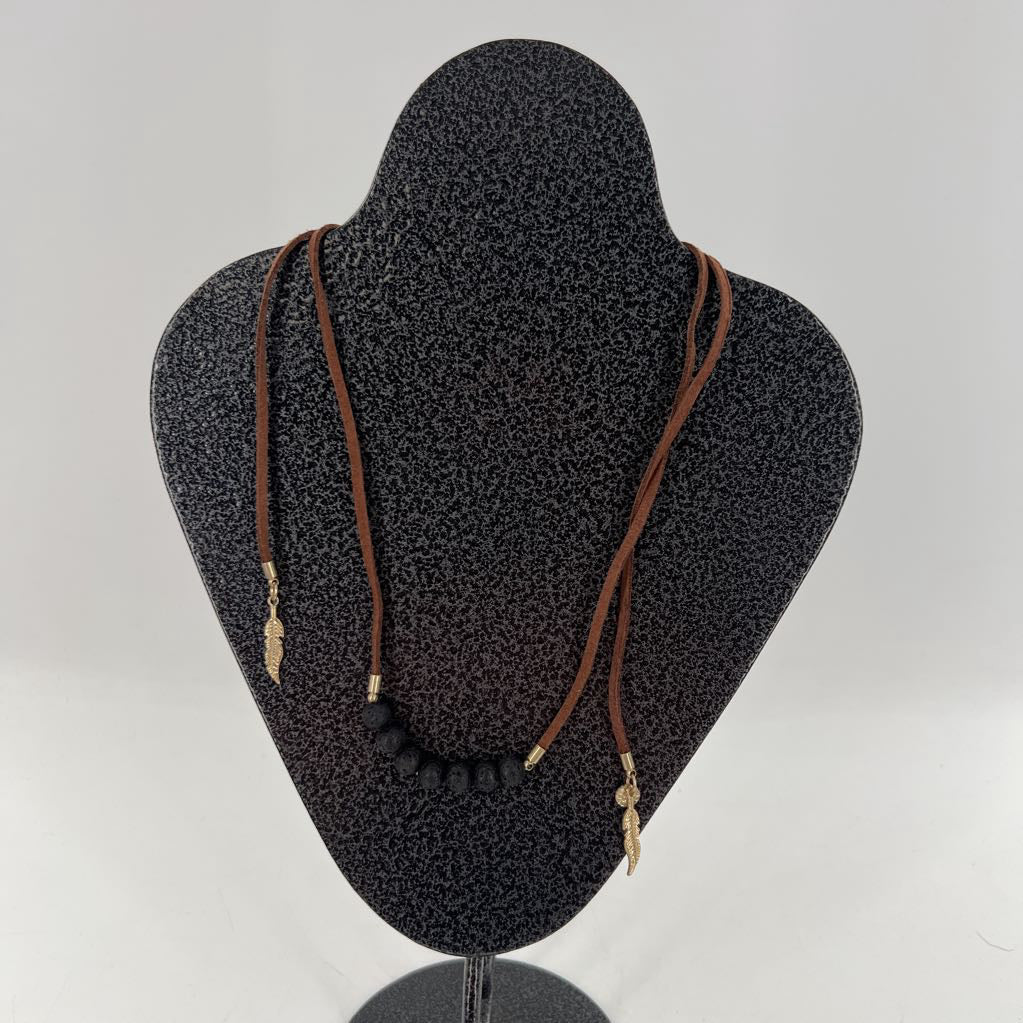 brown cord necklace w/blk stones/gold feathers