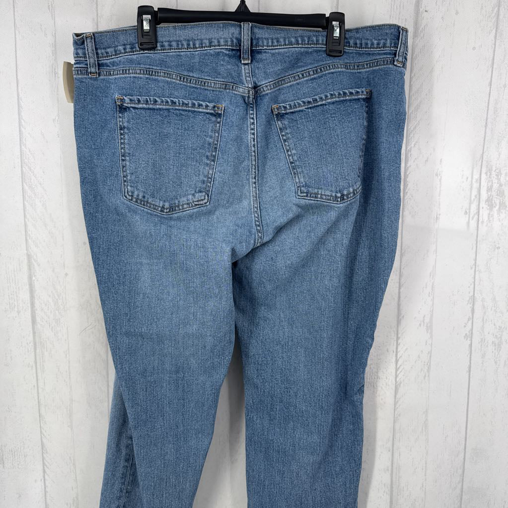 16 mid-rise boyfriend jean