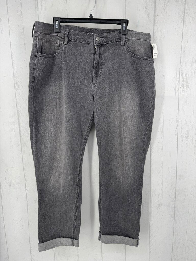 16 mid-rise boyfriend jean