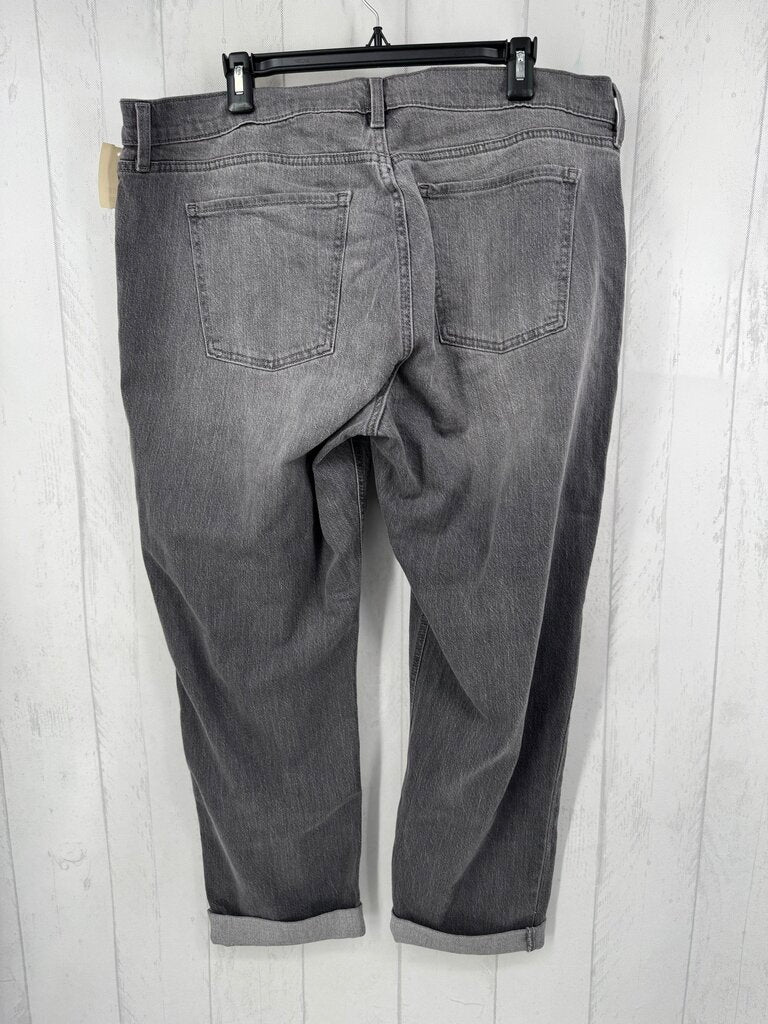 16 mid-rise boyfriend jean
