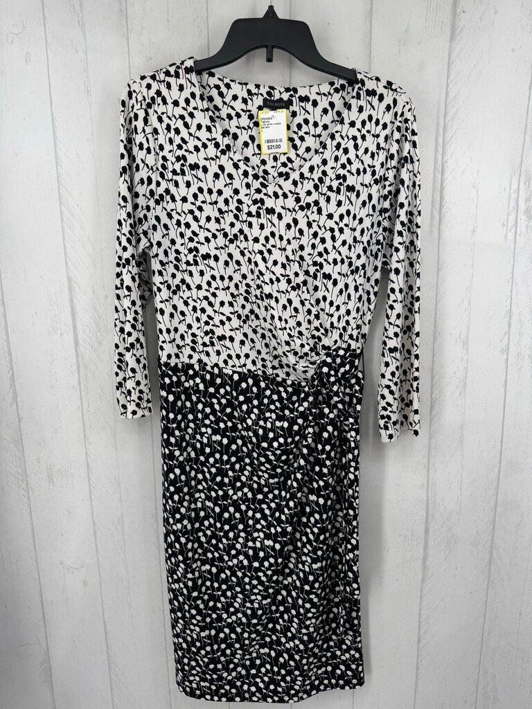 L flo print v-neck 3/4 slv dress