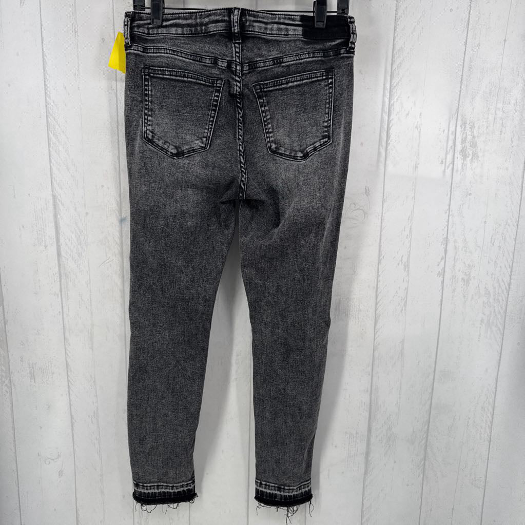 28 striaght leg jean