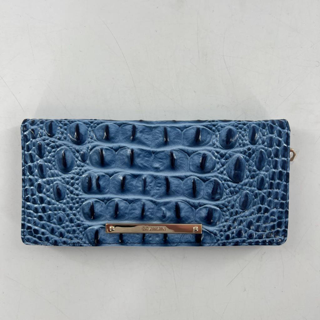 croc embossed bi-fold wallet