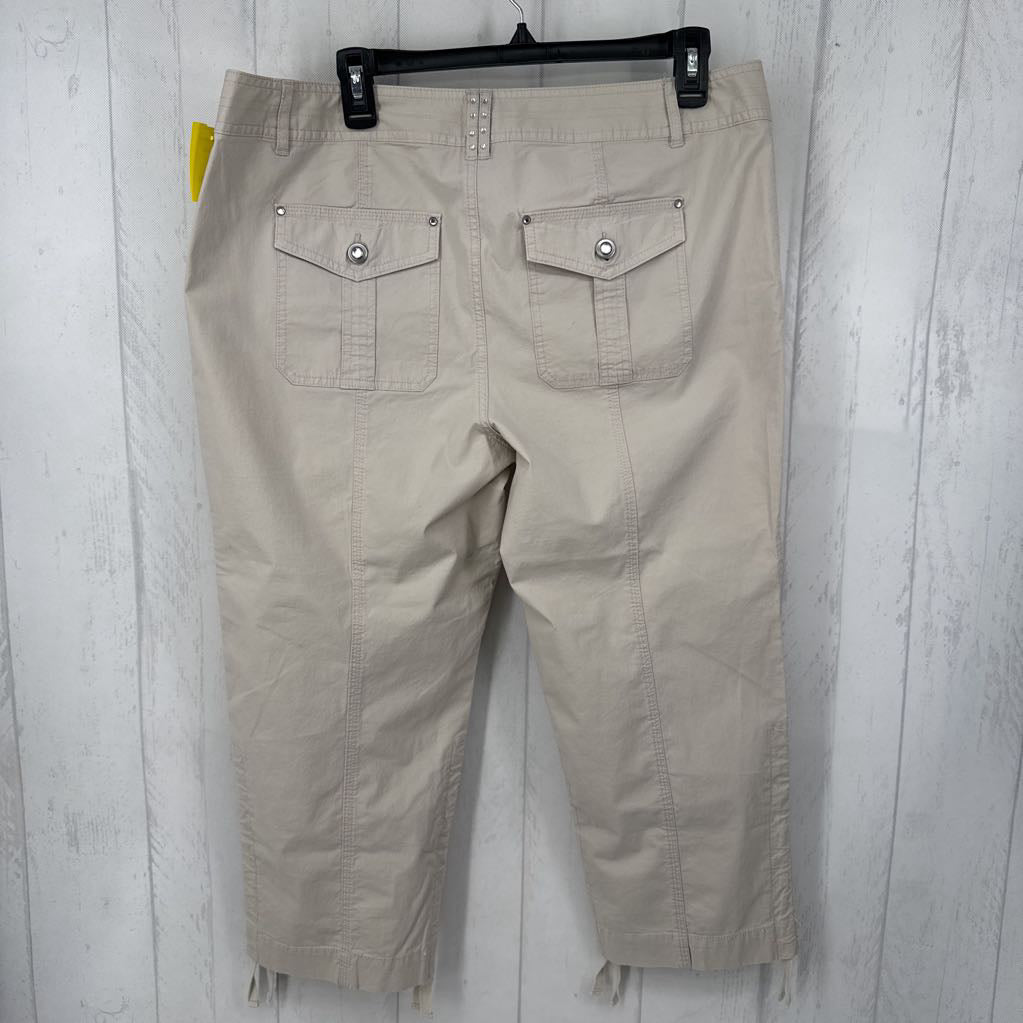 14 khaki capris