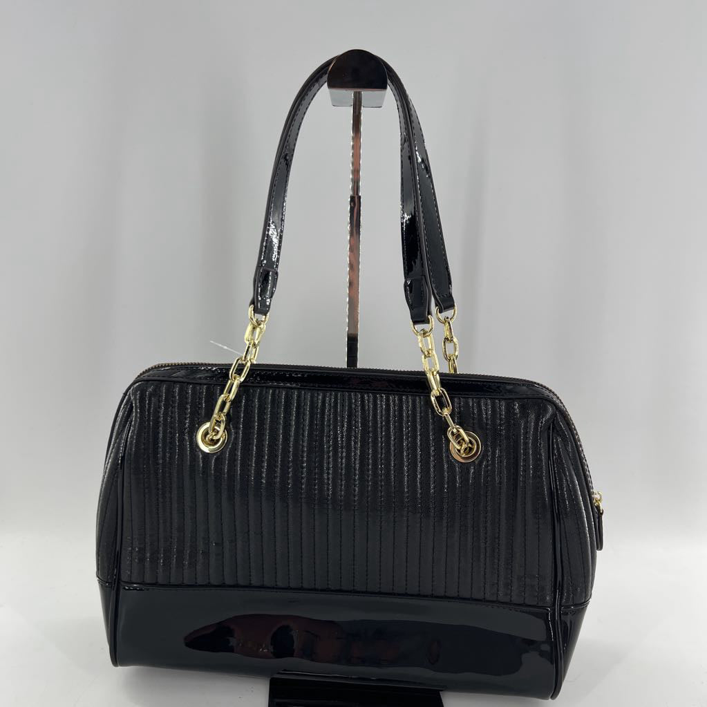chain strap patent pleated tote