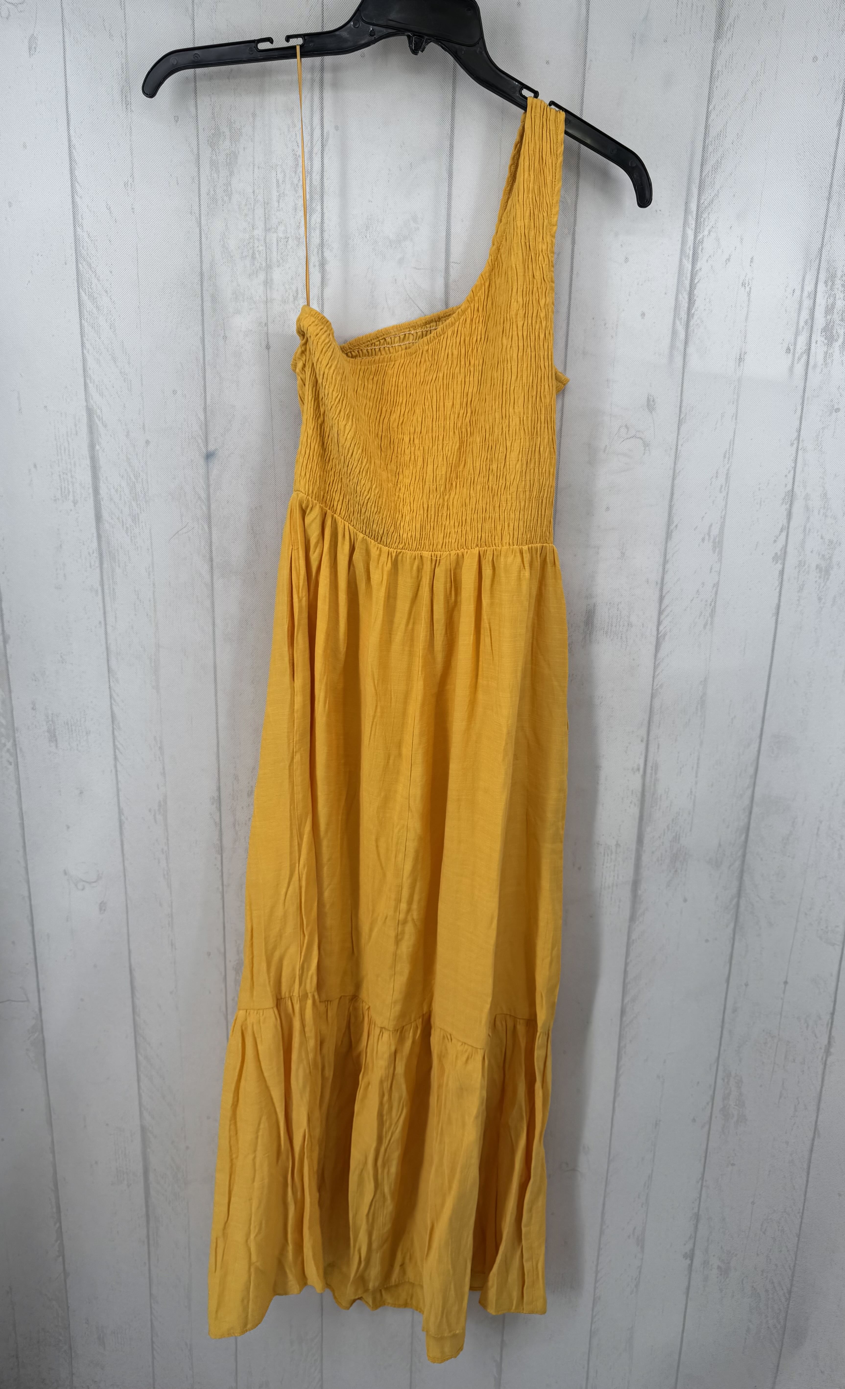 M smocked sigle strap sundress
