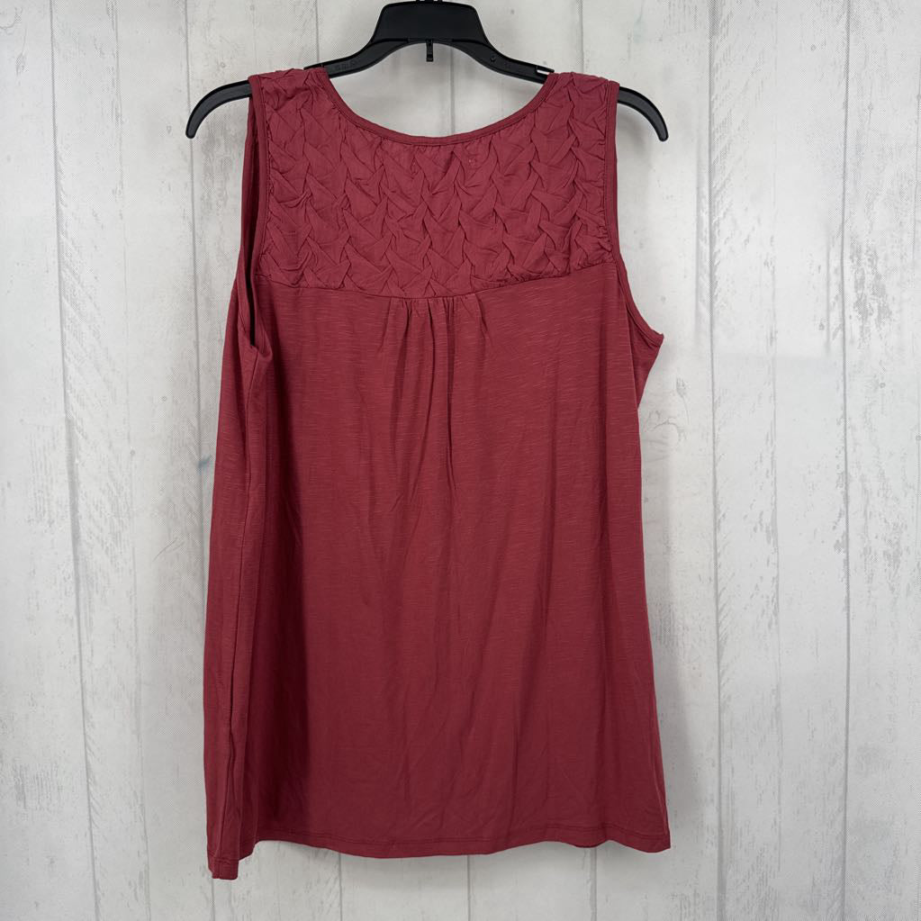 L scoop neck flowy tank