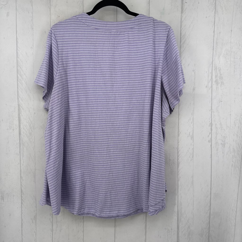 18/20 striped v-neck s/s top