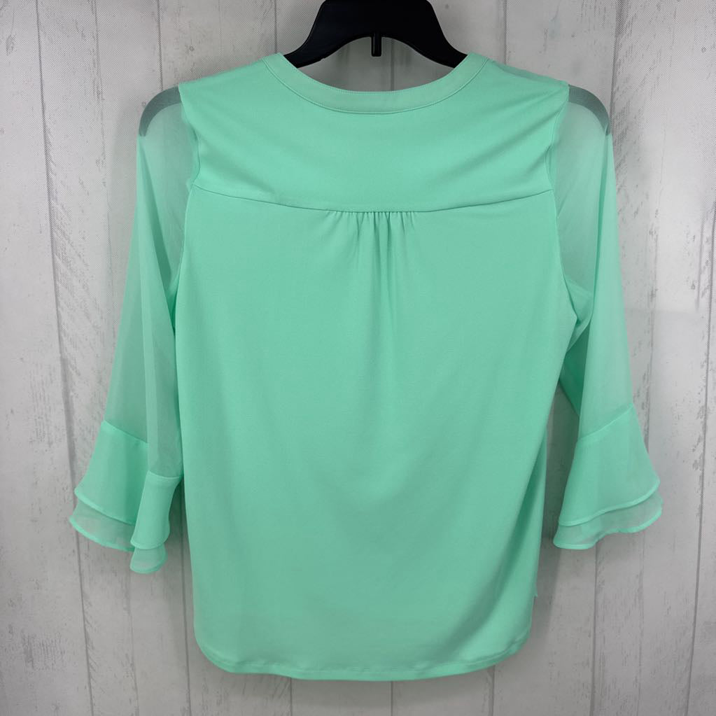 Mp pleated v-neck flowy 3/4 slv top