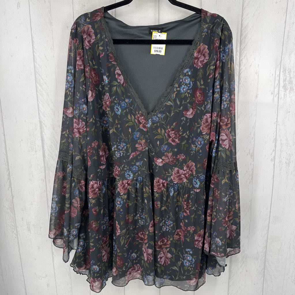 5X mesh flo print v-neck flare slv top