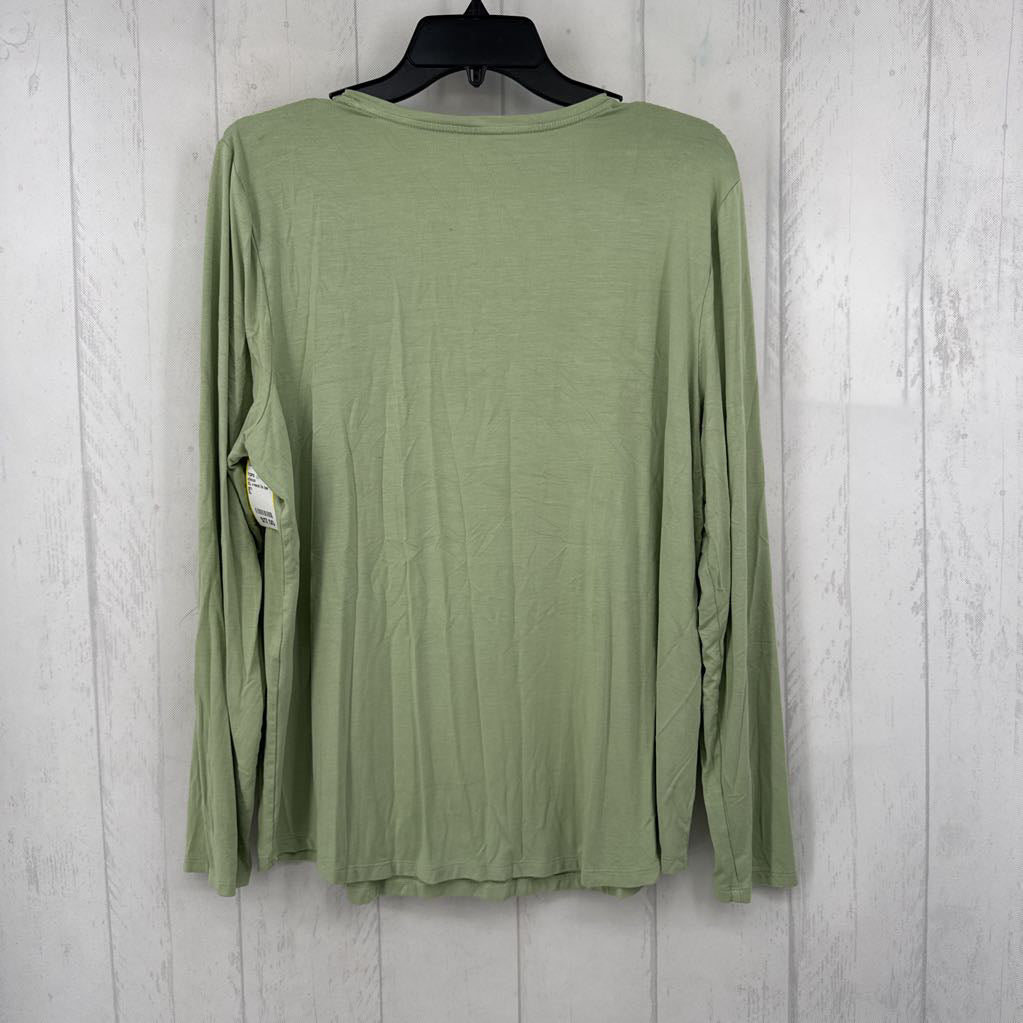 XL v-neck l/s tee