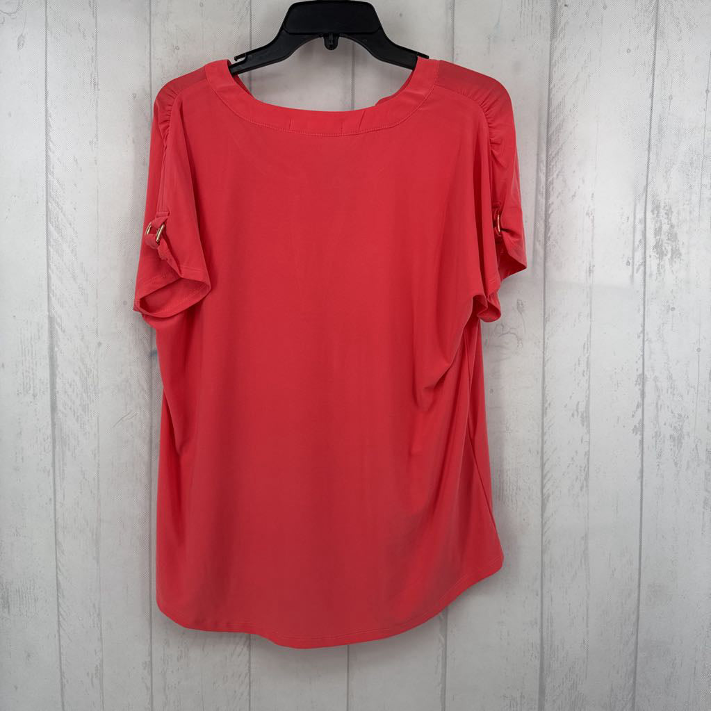 L split neck s/s top