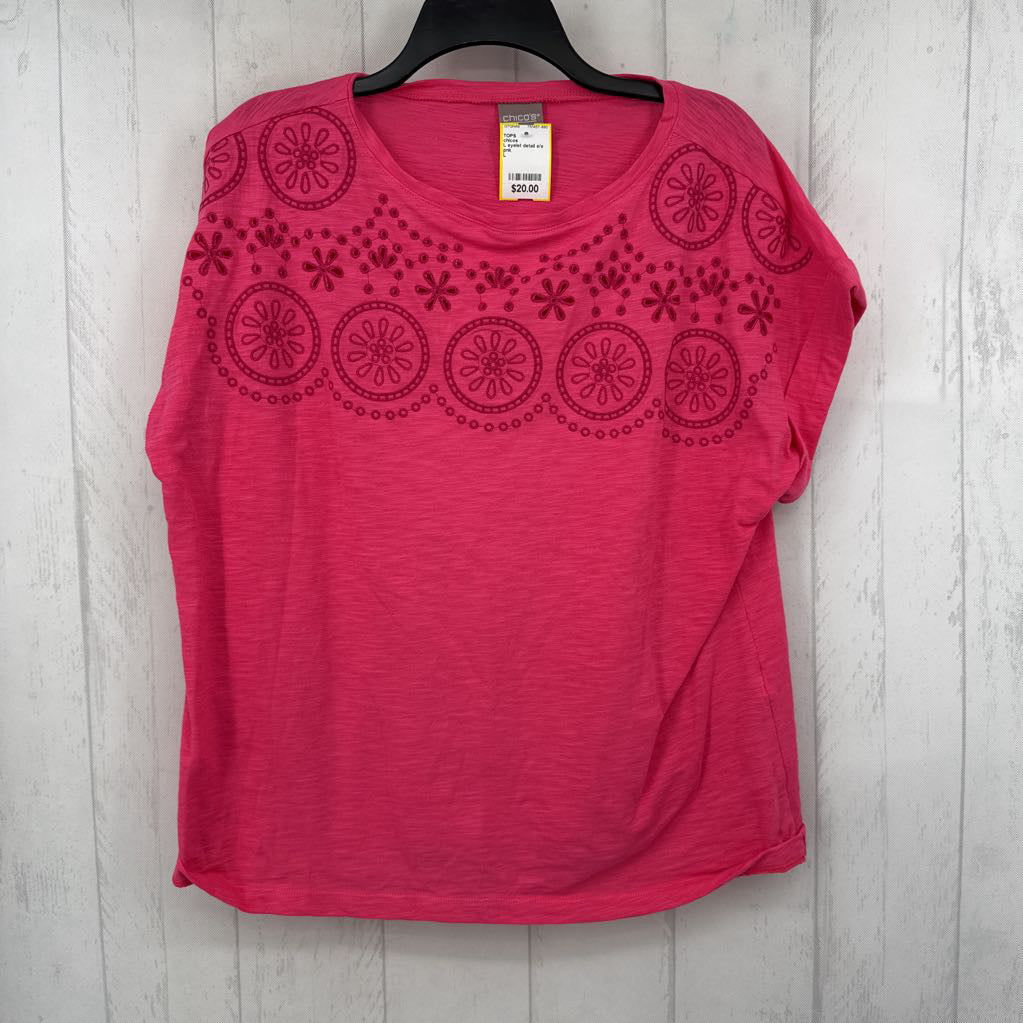 L eyelet detail s/s tee