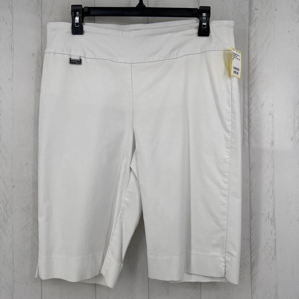 12 pull-on bermuda shorts