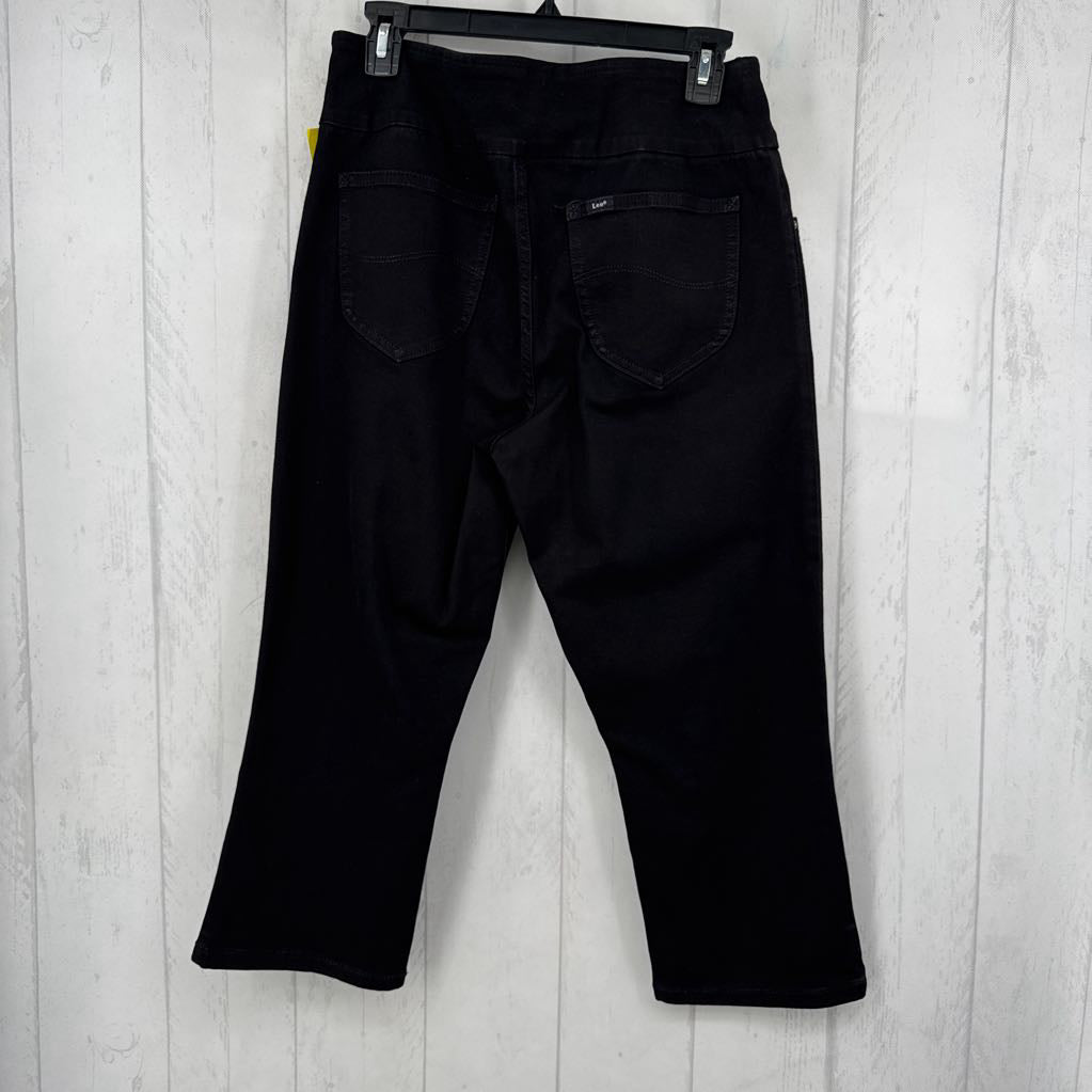 12 pull-on stretch capris