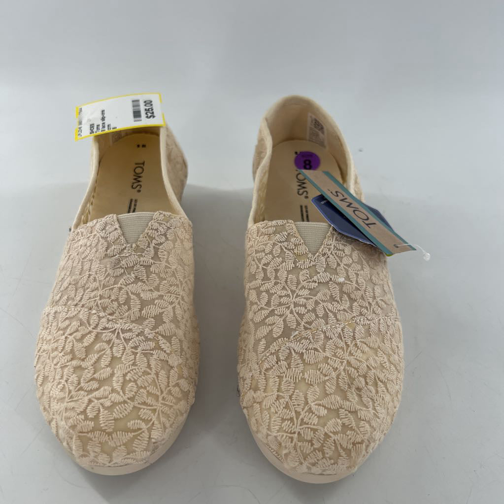 8 lace slip-ons