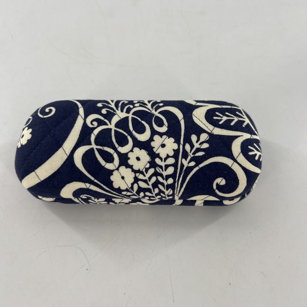 vera bradley clamshell eye/sun glass case