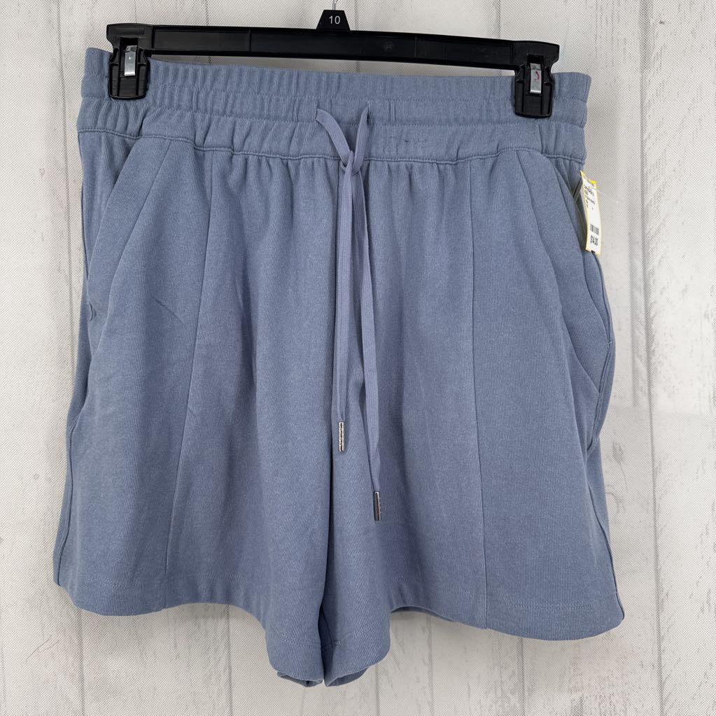 M pull-on shorts