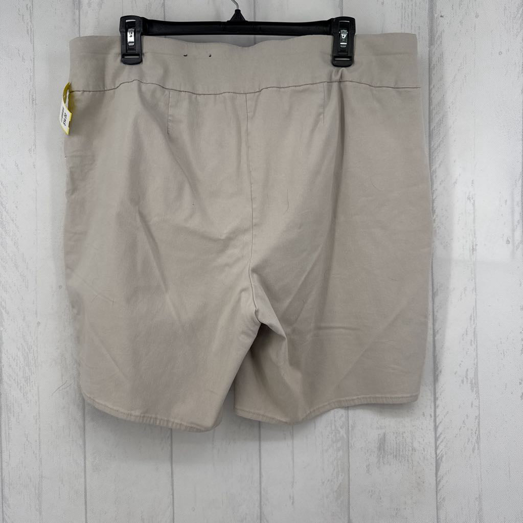 16w pull-on shorts